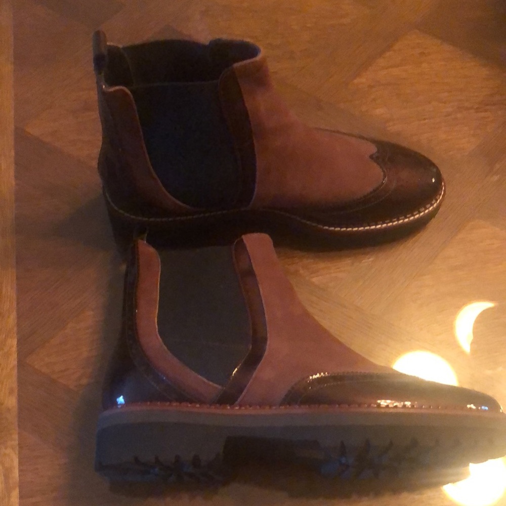 Italian Brand Baldinini -Size 39 (40) Brown Chelsea Boots - Picture 3 of 10